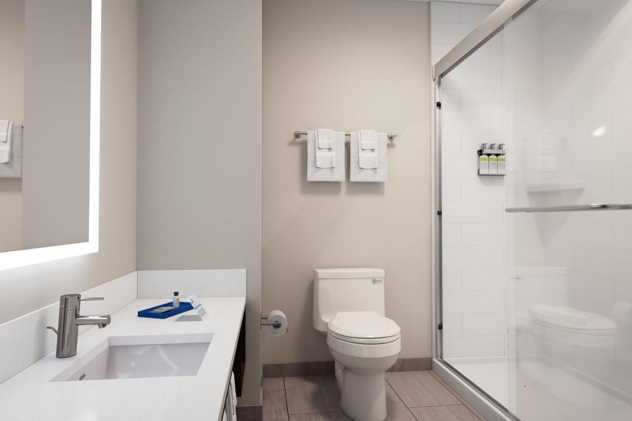 Holiday Inn Express - Blair By Ihg Экстерьер фото